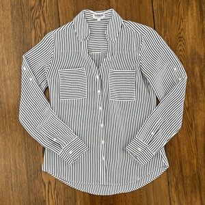 Express Women’s The Portofino Shirt in Slim Fit, size S, Black & White Striped